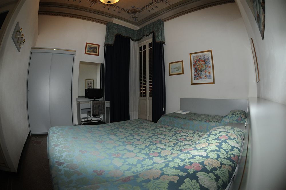 Hotel Doria Chiavari Exterior foto